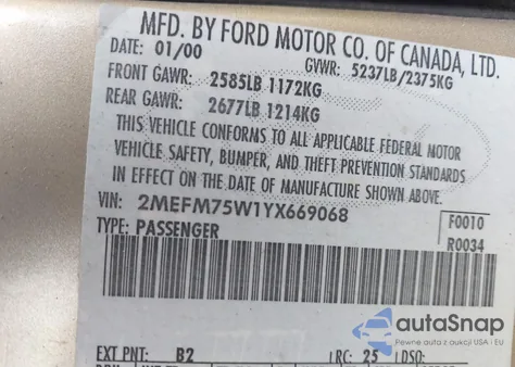 2000 Mercury Grand Marquis Ls z USA, uszkodzony, nr VIN 2MEFM75W1YX669068